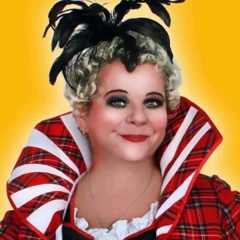 Елена в образе клоунессы Лулу